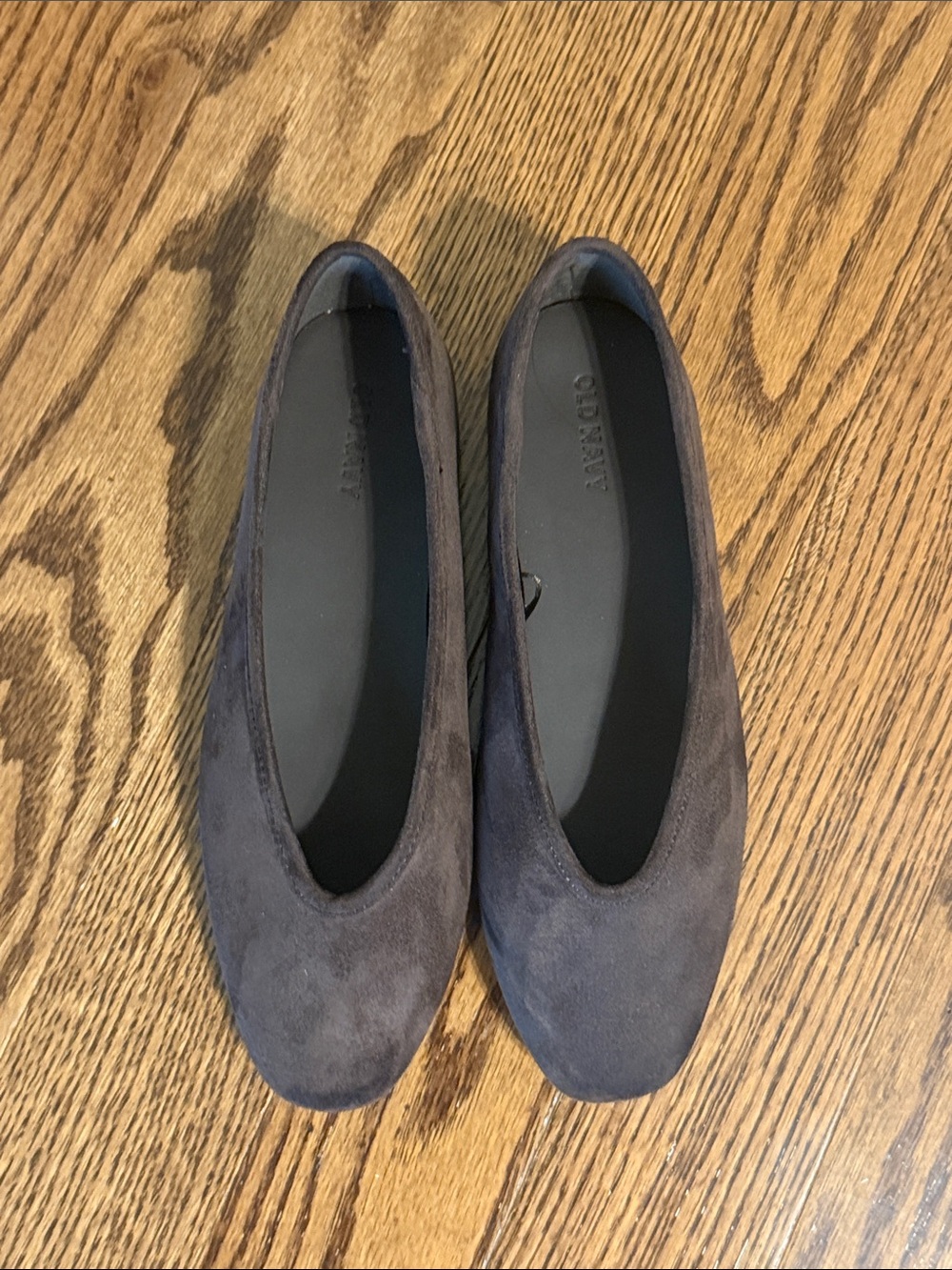 NWOT Old Navy Brown Suede Flats size 7